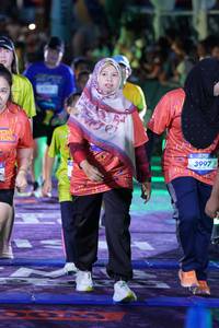 BIB: 3997
                            <button type="button" onclick="openModal(26250654)" class="btn btn-primary btn-sm float-right btn-popup" data-toggle="modal" data-target=".modal-high-quality">
                        <i class="fas fa-shopping-cart"></i> Add to Cart
                    </button>
                                            <button type="button" onclick="isThisMe(26250654, true)" class="btn btn-success btn-sm float-right btn-popup btn-isme hidden" data-toggle="tooltip" data-placement="bottom" title="นี่คือรูปของคุณใช่ไหม คลิกที่นี่เพื่อเอาเข้าอัลบั้ม">
                        <i class="fas fa-plus"></i> Add to album
                    </button>
                    <button type="button" onclick="isThisMe(26250654, false)" class="btn btn-warning btn-sm float-right btn-popup btn-isnotme hidden">
                        <i class="fas fa-ban"></i> Remove from album
                    </button>